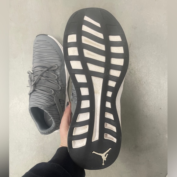 Nike Jordan Formula 23 Low Trainers Sneaker in Gray 919724-004 - Size 11 - Picture 11 of 12